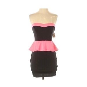 Lovely Day cocktail dress size small